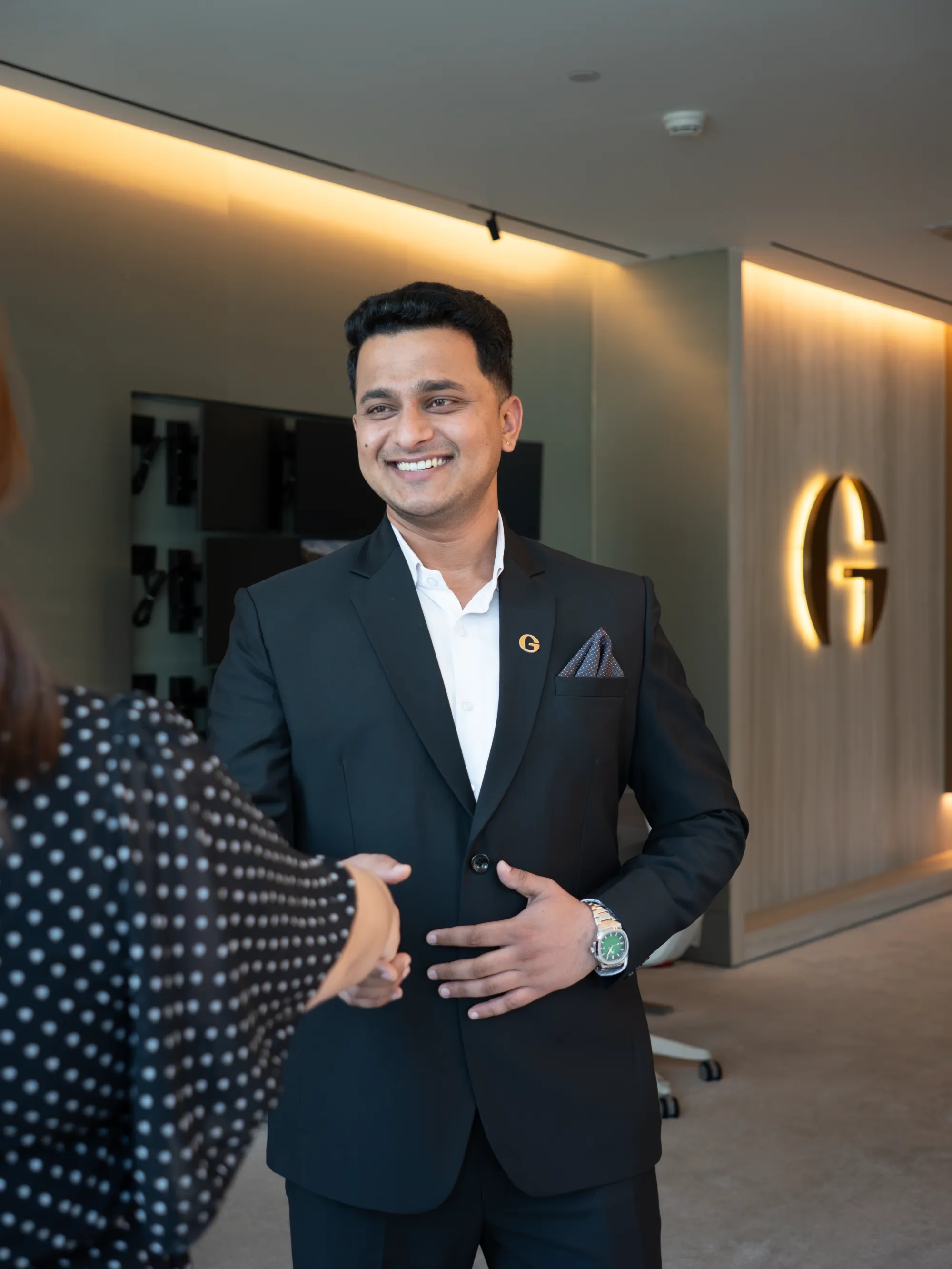 Guild consultant welcoming a client